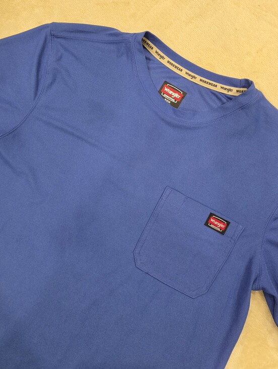 Wrangler Other - Wrangler T-Shirt Men's Small Blue Workwear Short Sleeve With Pocket Crew Neck